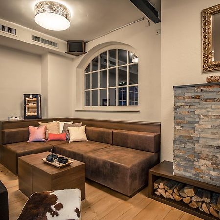 ノイエンシュタット・アム・コッハー Bahnlounge 1907 Bed & Breakfast エクステリア 写真