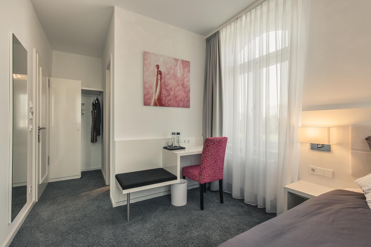 ノイエンシュタット・アム・コッハー Bahnlounge 1907 Bed & Breakfast エクステリア 写真