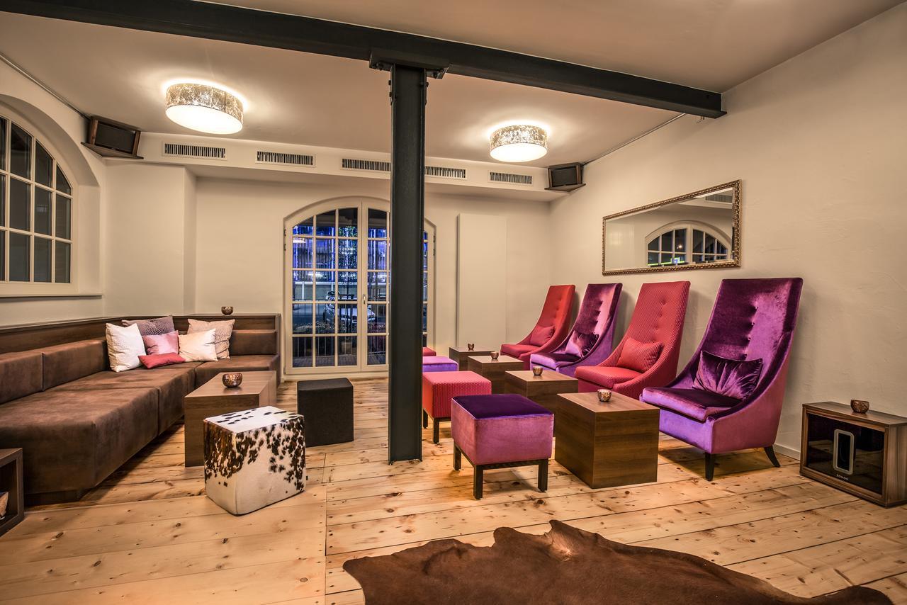 ノイエンシュタット・アム・コッハー Bahnlounge 1907 Bed & Breakfast エクステリア 写真